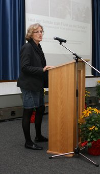 Frau Dr. Nieskens, Hauptreferat: Lust auf Schule statt Frust an der Schule Frau Dr. Nieskens, Hauptreferat: Lust auf Schule statt Frust an der Schule