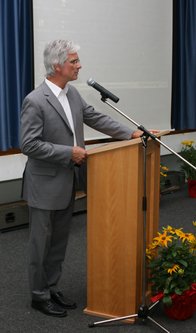 Begrüßung durch Herrn Wahner, Hausherr Begrüßung durch Herrn Wahner, Hausherr